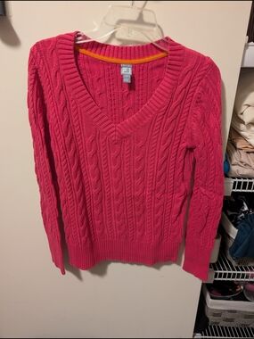Cable Knit V-Neck Sweater - Pink